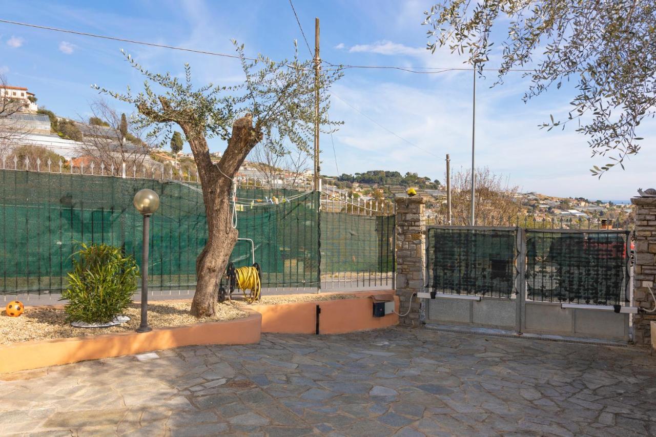 Leto'S Apartment In Sanremo - Parking & Garden 외부 사진